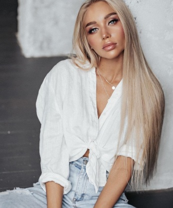 Анкета проститутки Александра - Фото 1, Иволгинск, 20 лет, №3171